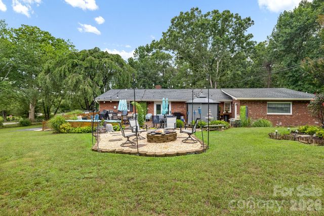 95 Pensacola Avenue, Arden, NC 28704
