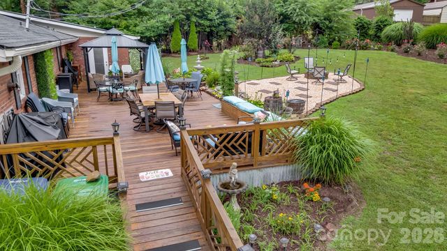 95 Pensacola Avenue, Arden, NC 28704