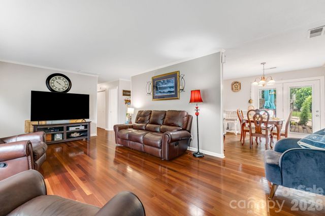 95 Pensacola Avenue, Arden, NC 28704
