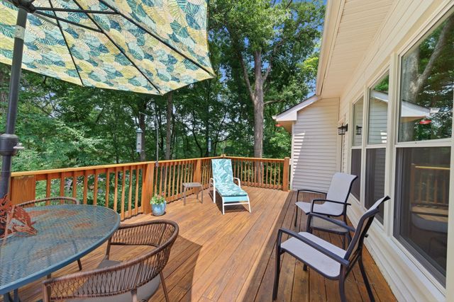 105 Stoneway Close, Nashville, TN 37209