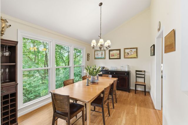 105 Stoneway Close, Nashville, TN 37209