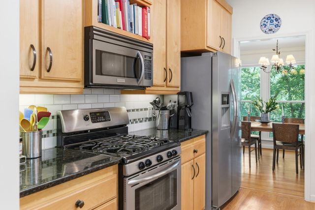105 Stoneway Close, Nashville, TN 37209