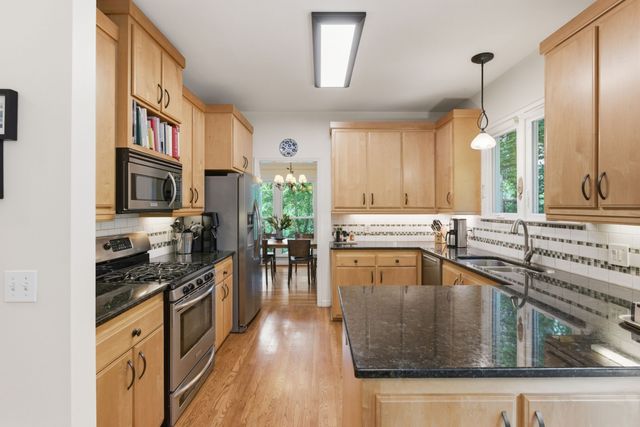 105 Stoneway Close, Nashville, TN 37209