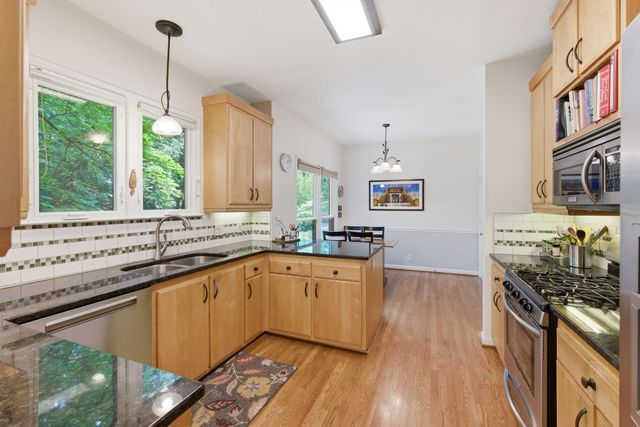 105 Stoneway Close, Nashville, TN 37209