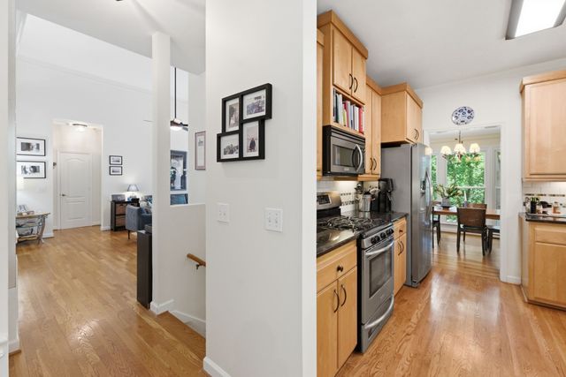 105 Stoneway Close, Nashville, TN 37209
