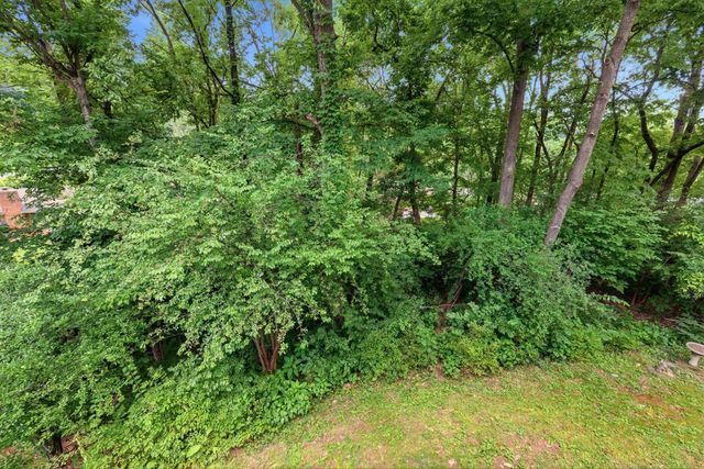 105 Stoneway Close, Nashville, TN 37209