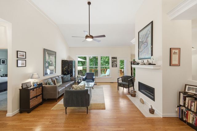 105 Stoneway Close, Nashville, TN 37209