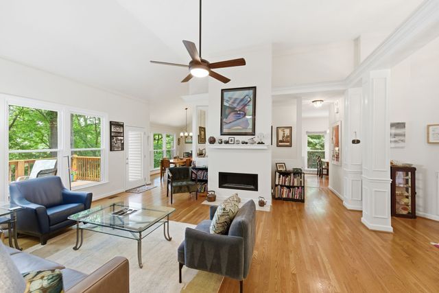 105 Stoneway Close, Nashville, TN 37209
