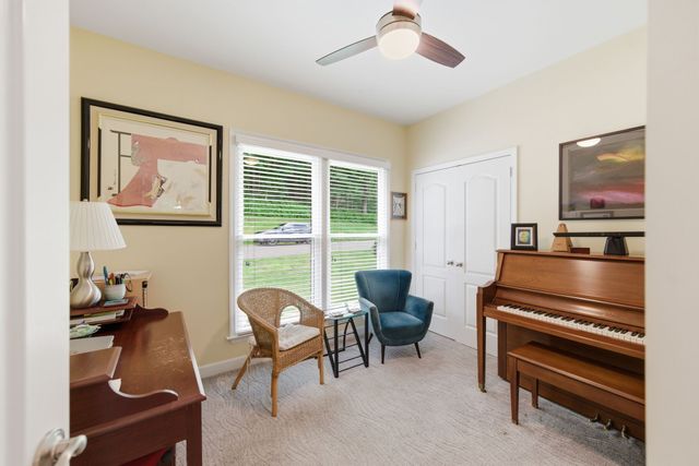 105 Stoneway Close, Nashville, TN 37209