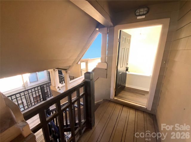 1101 E Morehead Street 33, Charlotte, NC 28204