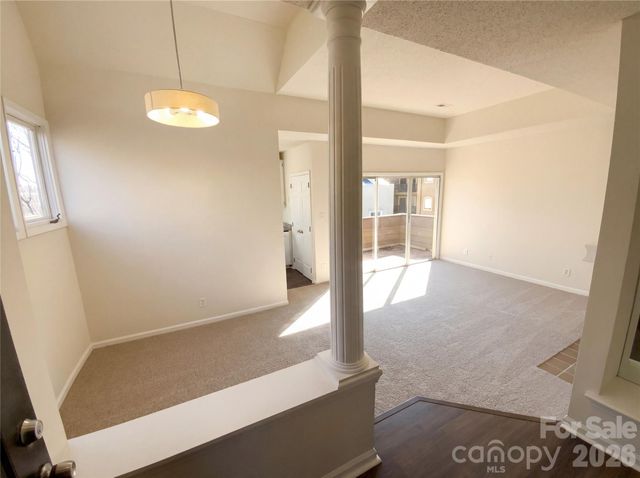 1101 E Morehead Street 33, Charlotte, NC 28204