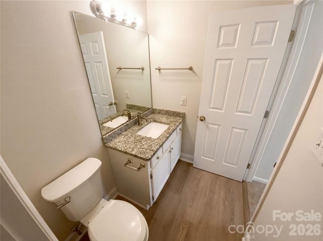 1101 E Morehead Street 33, Charlotte, NC 28204