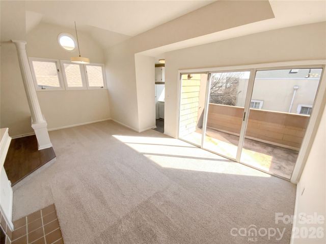 1101 E Morehead Street 33, Charlotte, NC 28204