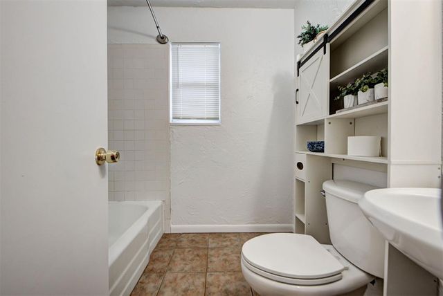 2124 Marshall Drive, Edmond, OK 73013