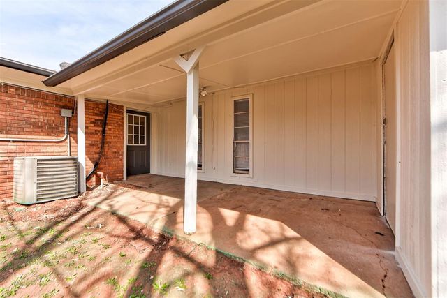 2124 Marshall Drive, Edmond, OK 73013