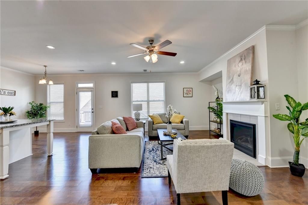 Image 12 of property listing at 2090 BECKHAM Street, Cumming, GA 30041