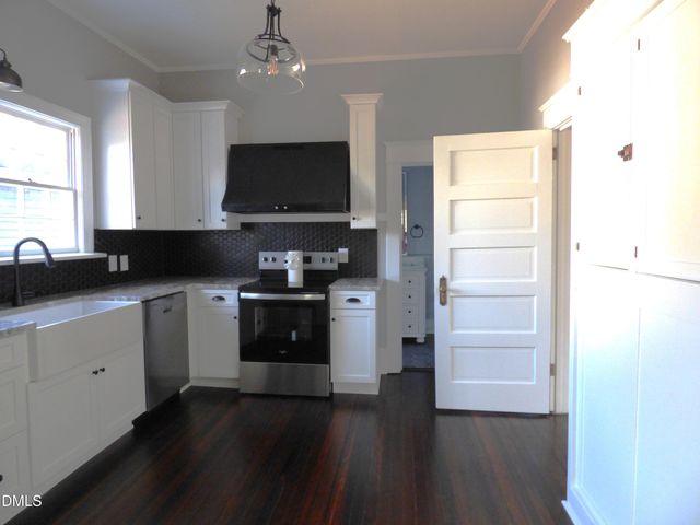 211 N Ninth Street, Mebane, NC 27302