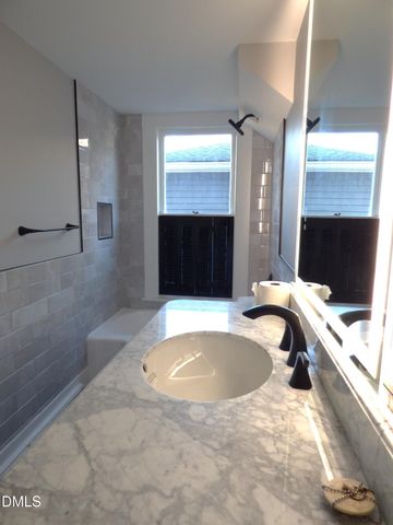 211 N Ninth Street, Mebane, NC 27302