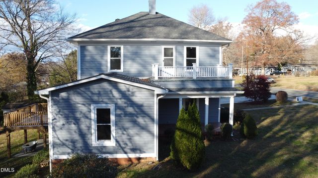 211 N Ninth Street, Mebane, NC 27302