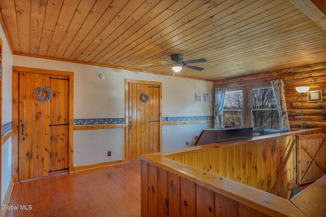 20 Kamarak Way, Granville, NY 12832