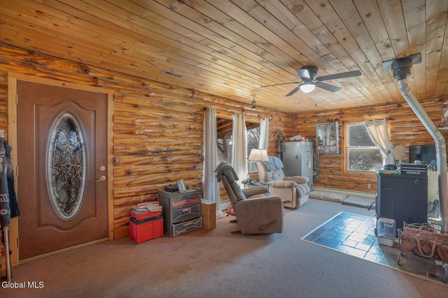 20 Kamarak Way, Granville, NY 12832