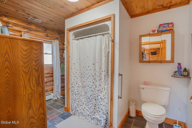 20 Kamarak Way, Granville, NY 12832