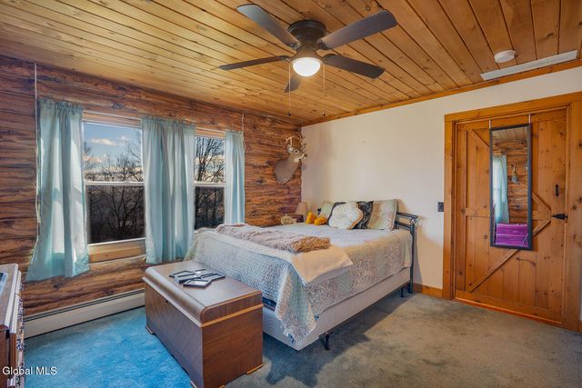 20 Kamarak Way, Granville, NY 12832