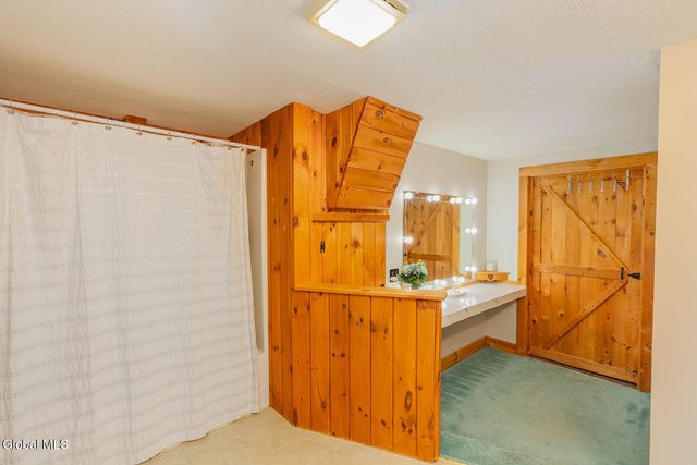 20 Kamarak Way, Granville, NY 12832