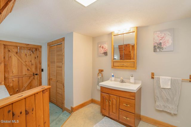 20 Kamarak Way, Granville, NY 12832