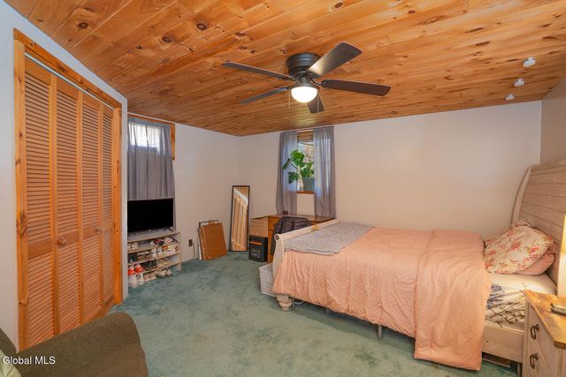 20 Kamarak Way, Granville, NY 12832