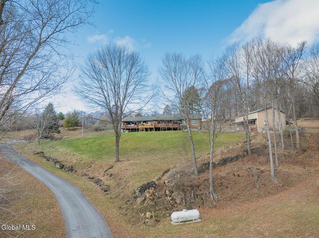 20 Kamarak Way, Granville, NY 12832