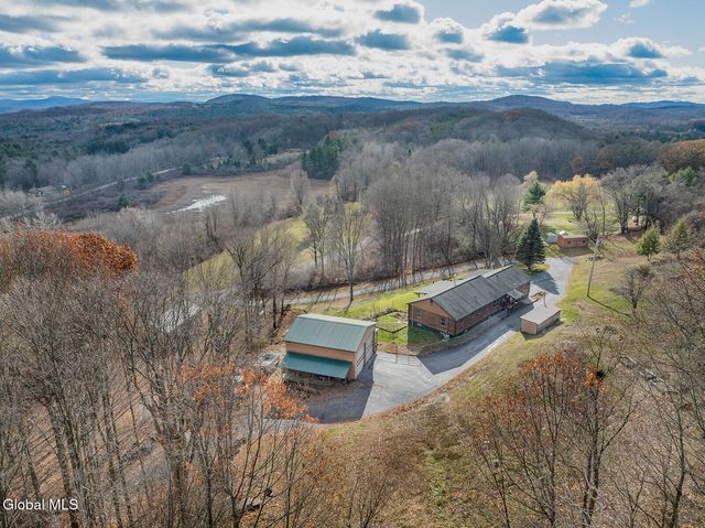 20 Kamarak Way, Granville, NY 12832