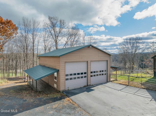 20 Kamarak Way, Granville, NY 12832