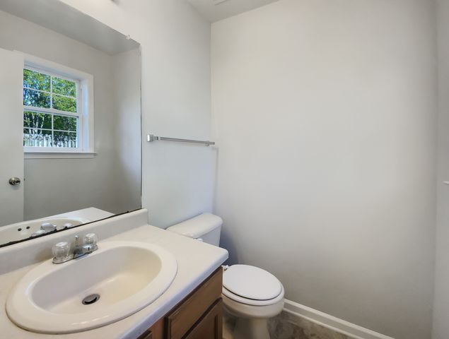 394 Cranklen Cir, Clarksville, TN 37042