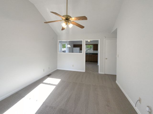 394 Cranklen Cir, Clarksville, TN 37042