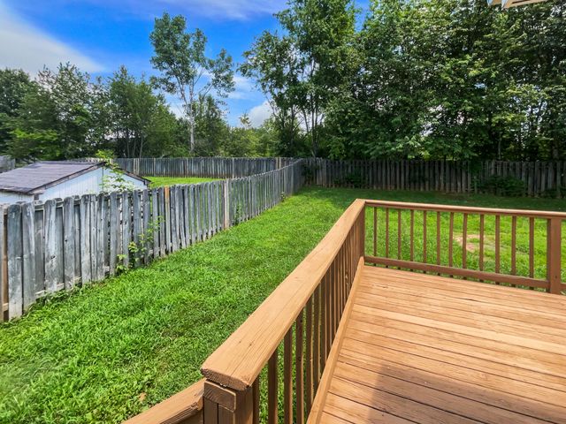 394 Cranklen Cir, Clarksville, TN 37042