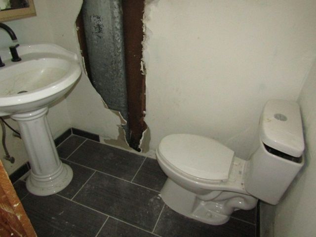 2116 Barnsdale Ave, Mckeesport, PA 15132