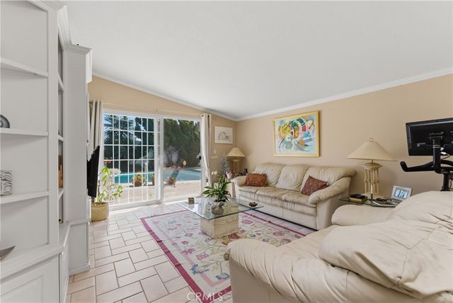 3030 SAMOA, Costa Mesa, CA 92626