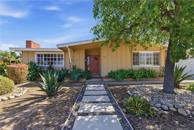 3030 SAMOA, Costa Mesa, CA 92626