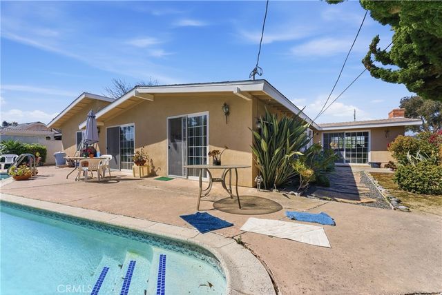 3030 SAMOA, Costa Mesa, CA 92626