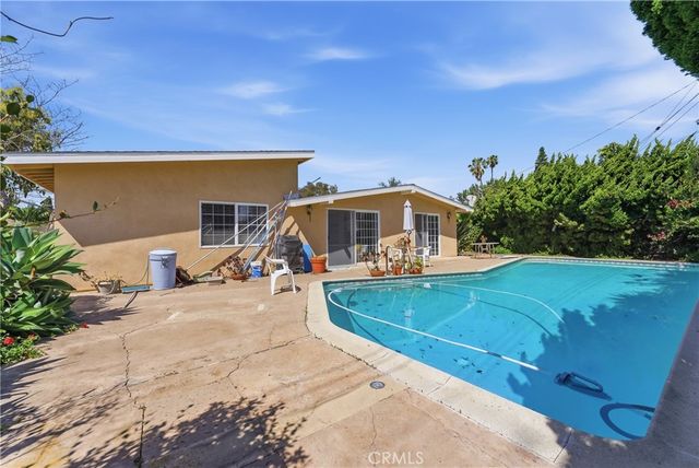 3030 SAMOA, Costa Mesa, CA 92626