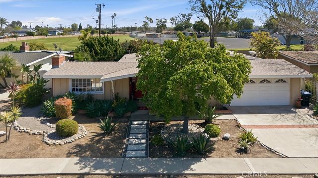 3030 SAMOA, Costa Mesa, CA 92626