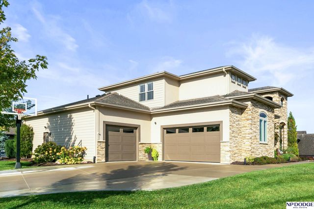 11435 S 123rd Avenue, Papillion, NE 68046
