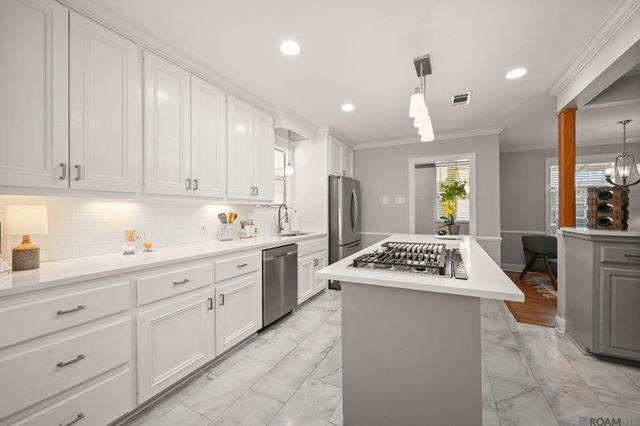4047 Hundred Oaks Ave, Baton Rouge, LA 70808