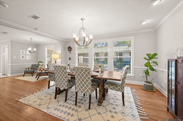 4047 Hundred Oaks Ave, Baton Rouge, LA 70808
