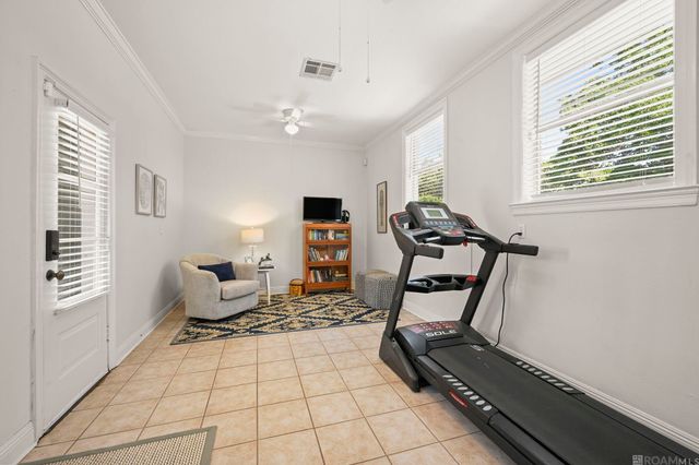 4047 Hundred Oaks Ave, Baton Rouge, LA 70808