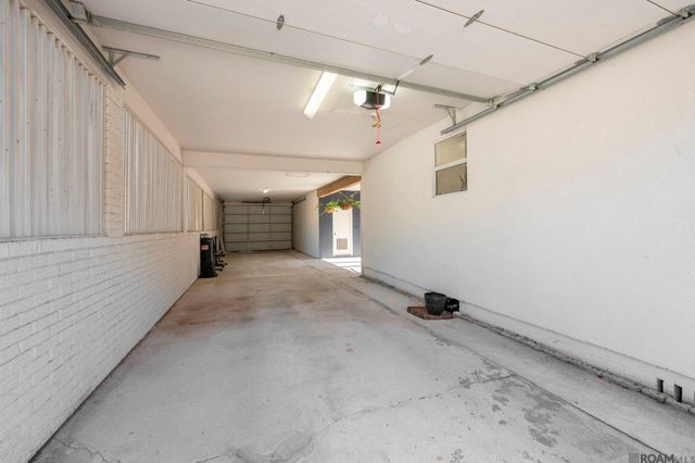 4047 Hundred Oaks Ave, Baton Rouge, LA 70808