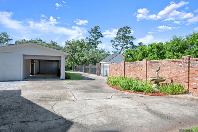 4047 Hundred Oaks Ave, Baton Rouge, LA 70808