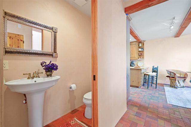 108 Monte Vista Place B, Santa Fe, NM 87501
