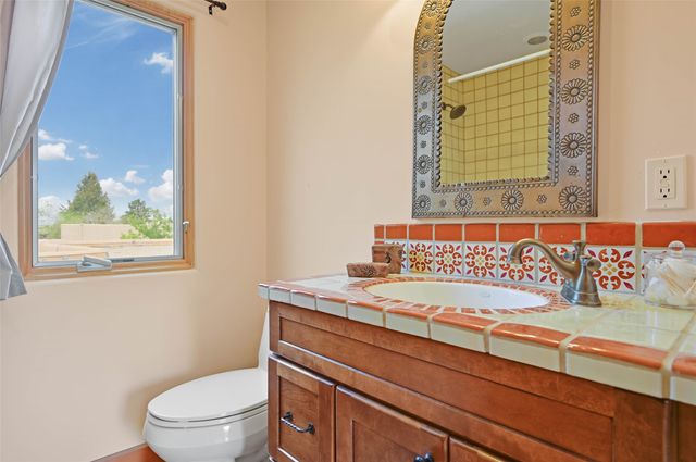 108 Monte Vista Place B, Santa Fe, NM 87501
